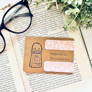 Pink Floral Magnetic Bookmark Set: Book Lover Gift