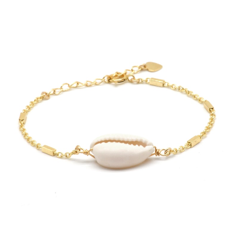 Bracelet avec chaîne épingle plaqué or et cauri blanc / Cadeau fête des mères image 2