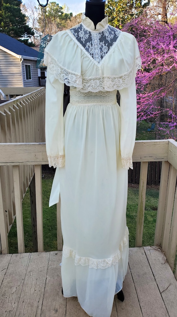 Vintage 1970s Wedding Dress Victorian Style Long … - image 2