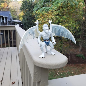 Vintage 1996 BVTV Gargoyles Icestorm Brooklyn Action Figure