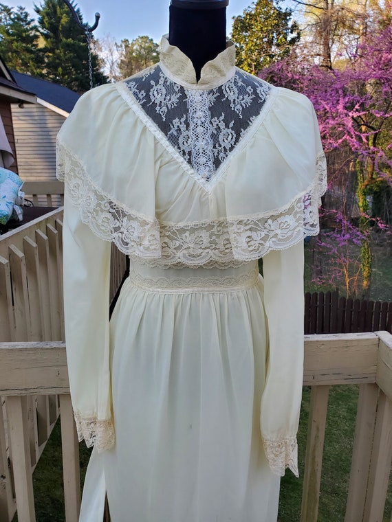 Vintage 1970s Wedding Dress Victorian Style Long … - image 3