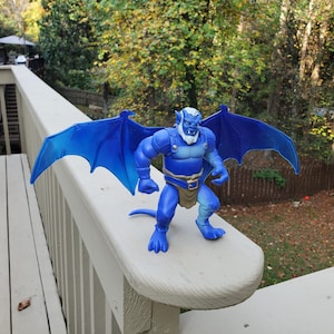 Vintage BVTV Gargoyles Rainstorm Hudson Action Figure