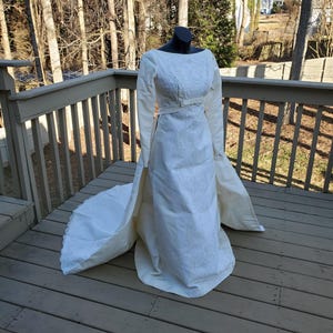 amish bridesmaid dresses Amish Wedding Dress