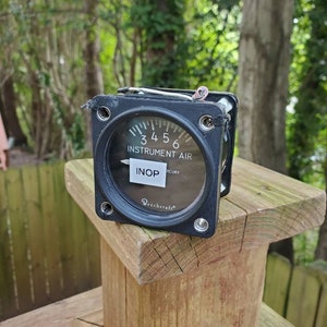 Vintage 1980s Beechcraft Parker Flight Suction Gauge