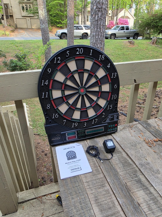 Vintage 1990s Halex Match Play 2100 Electronic Dart Board Digital