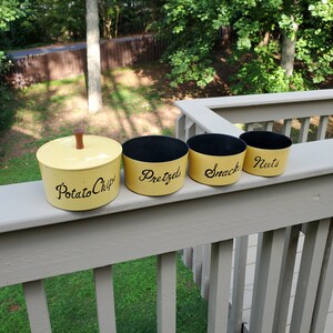 Vintage Mid-Century Nesting Containers Snack Bowls Set