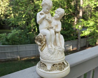 Estatua francesa antigua de dos querubines putti, estatua de jardín de ángeles