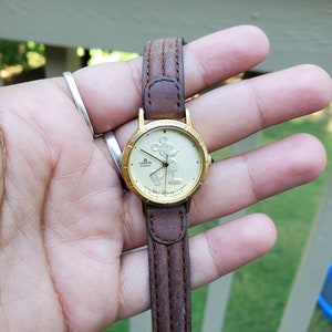 Vintage Walt Disney Mickey Mouse Lorus Watch Y481-1730