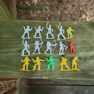 Vintage Louis Marx Carry-All Fort Apache Cowboys Figures Parts