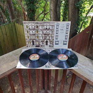 Vintage Led Zeppelin Swan Song lp Vinyl Record SS 2-200