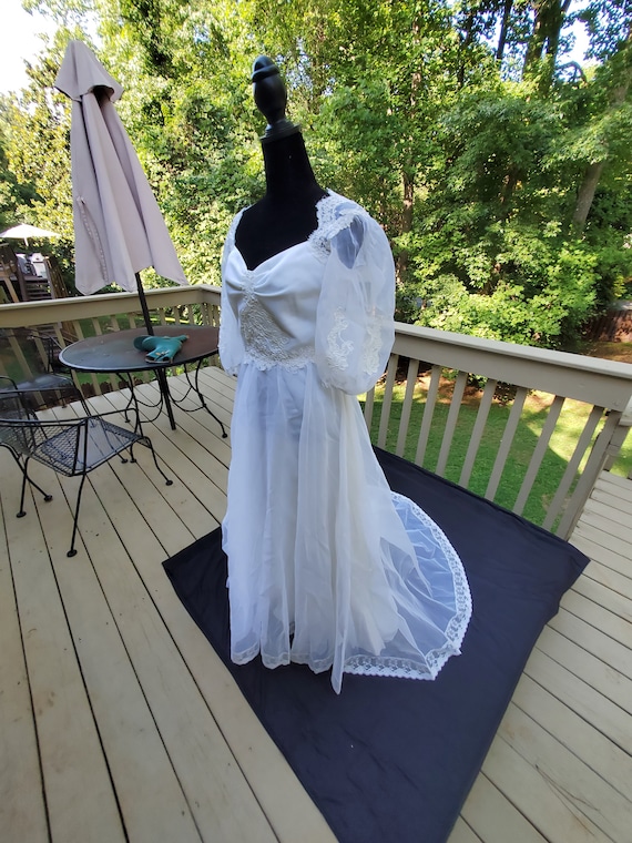 80s lace wedding dress - Gem 80s lace wedding dress - Gem