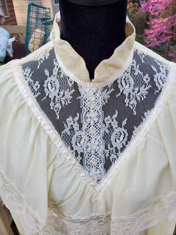 Vintage 1970s Wedding Dress Victorian Style Long … - image 4