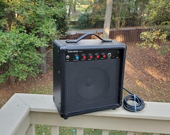 再値下げBlabbermouth(おしゃべりな)ラジオ 古く珍しい40年前の製品 再値下げBlabbermouth(おしゃべりな)ラジオ 古く珍しい40年前の