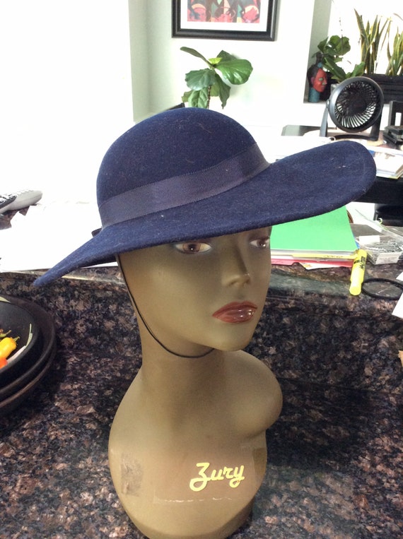 Vtg Blue Wool Hat/ Liz Claiborne Accessories