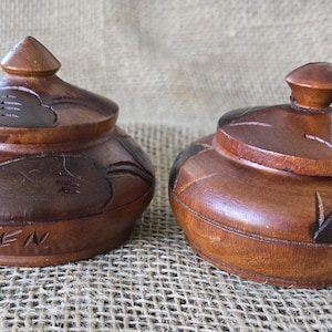 Vtg Caribbean Hand Carved Wood Bowl