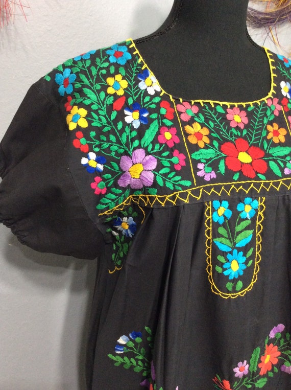 Vintage Mexican Embroidered Dress/ Oaxaca Dress Me