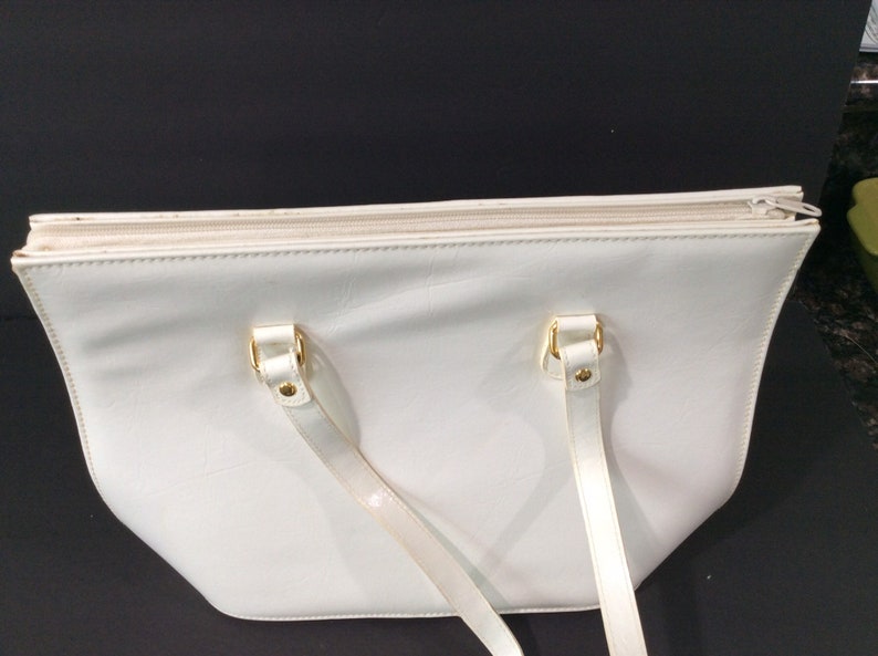 Vintage White Leather Handbag/ Vintage Leather Shoulder Bag image 6