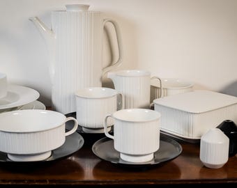 Rosenthal Studio Line Porcelaine Noire, Tapio Wirkkala, Mid-Century Modern White and Black