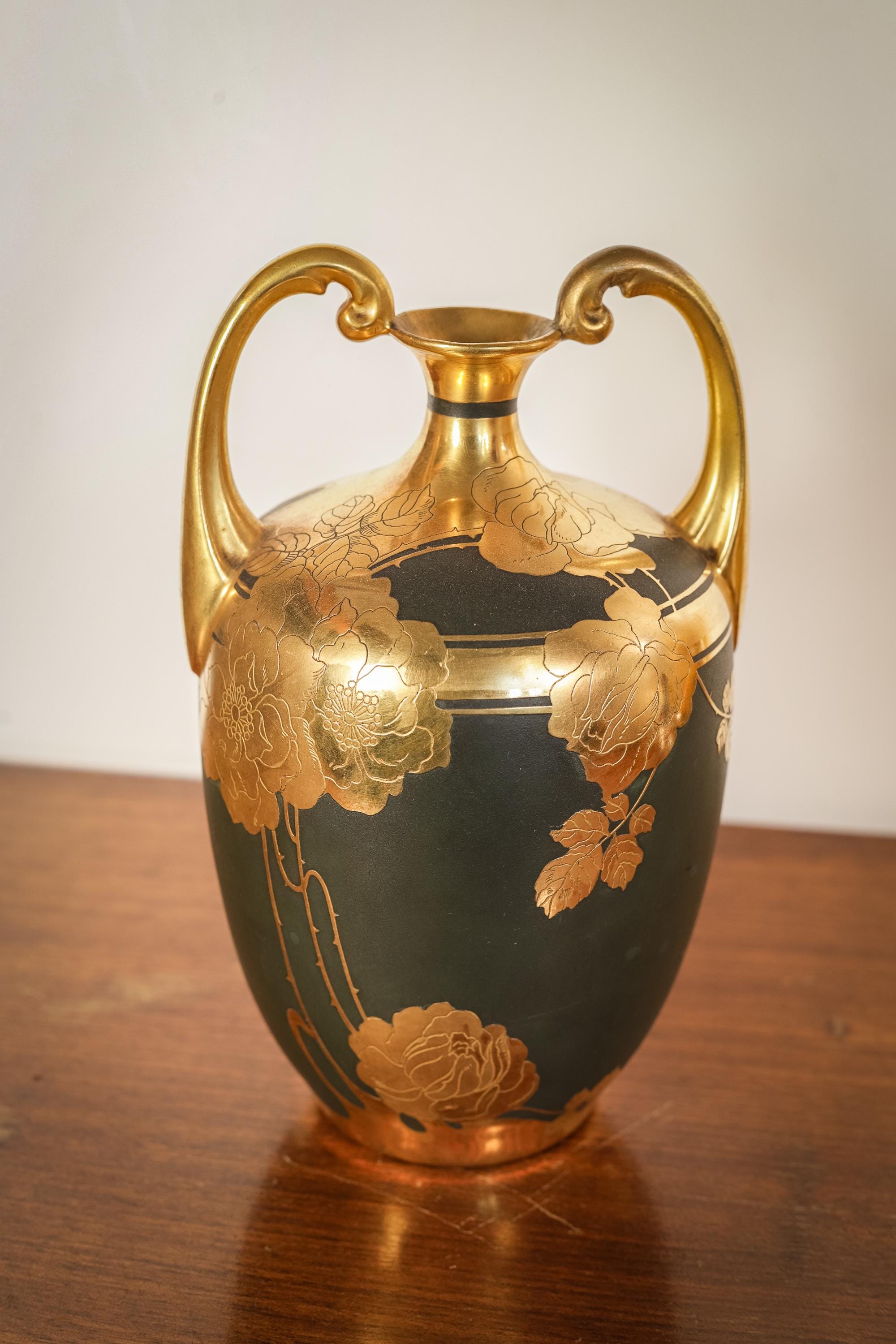 専用ページ移行1995年U.S.A製NYアンティークLimoges壺プリント額絵 Large Japanese Ceramic Oribe Sculptural Vessel by Shigemasa