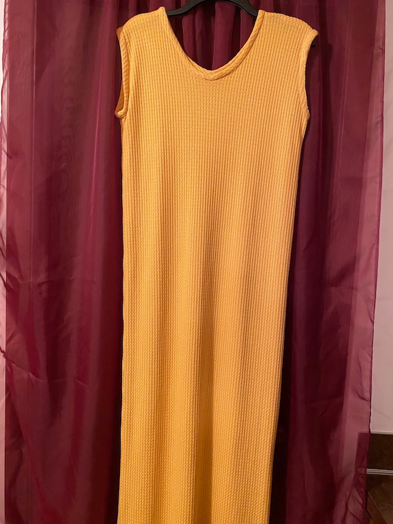 strapless open back dress 60s Peach Polyester Mini Dress, Keyhole Sleeves – The Hip Zipper Nashville