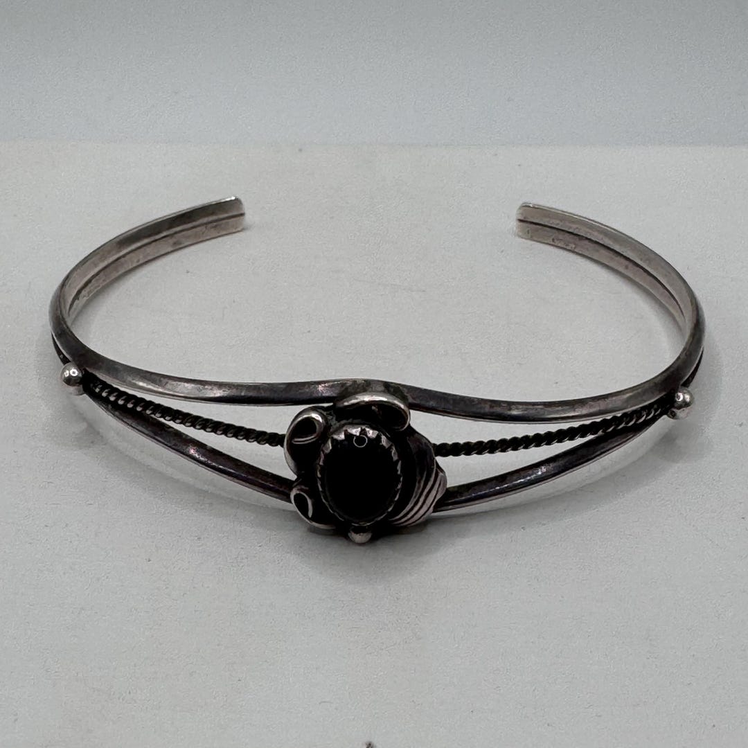 Handmade Ethnic Tribal Silver-Tone Vintage Style Chakra Yoga Black Onyx Stones Adjustable Bracelet