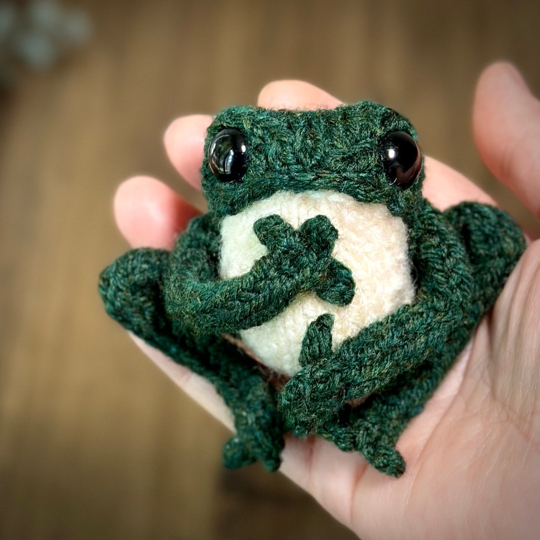 Knitted Lucky Frog Funny Frog Small Knit Frogs - Etsy