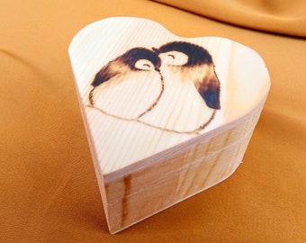 Penguin Gift wooden box, Pyrography art, Time Capsule, Trinket storage, Mother's day gift, gift for her