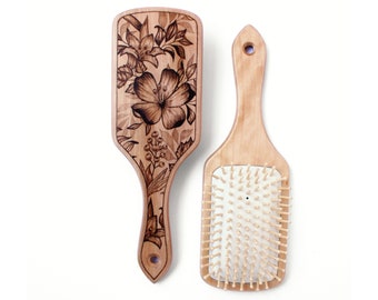cepillo de pelo de madera personalizado; cepillo de pelo pirograbado; accesorios para el cabello; cepillo de paleta floral; Regalo para ella;