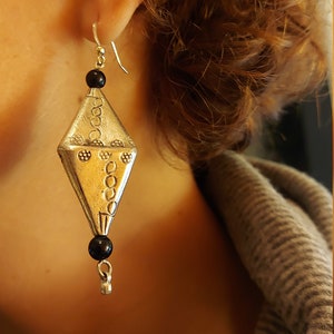 orecchini pendenti, orecchini in argento, orecchini onice