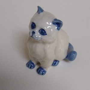 Vintage Hand Painted Blue and White Kitten Figurine, Miniature Cat Figurine