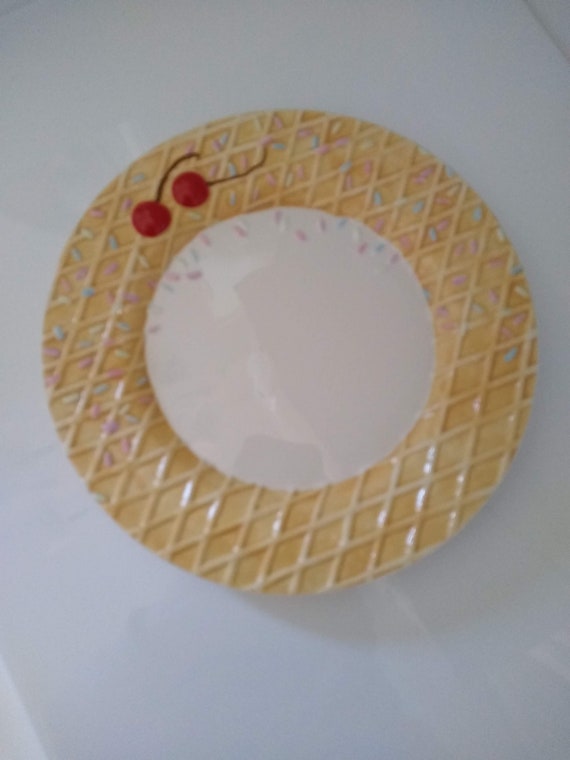 4 Oneida Kitchen Ice Cream Cone Sprinkles Ceramic Bowl Stackable