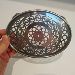 Vintage Benedict Proctor E.P.N.S. Silverplate Small Oval Reticulated Trivet
