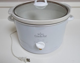 Vintage Rival Crock Pot, Like New Large 6-Quart White Slow Cooker, 11" diameter not including handles