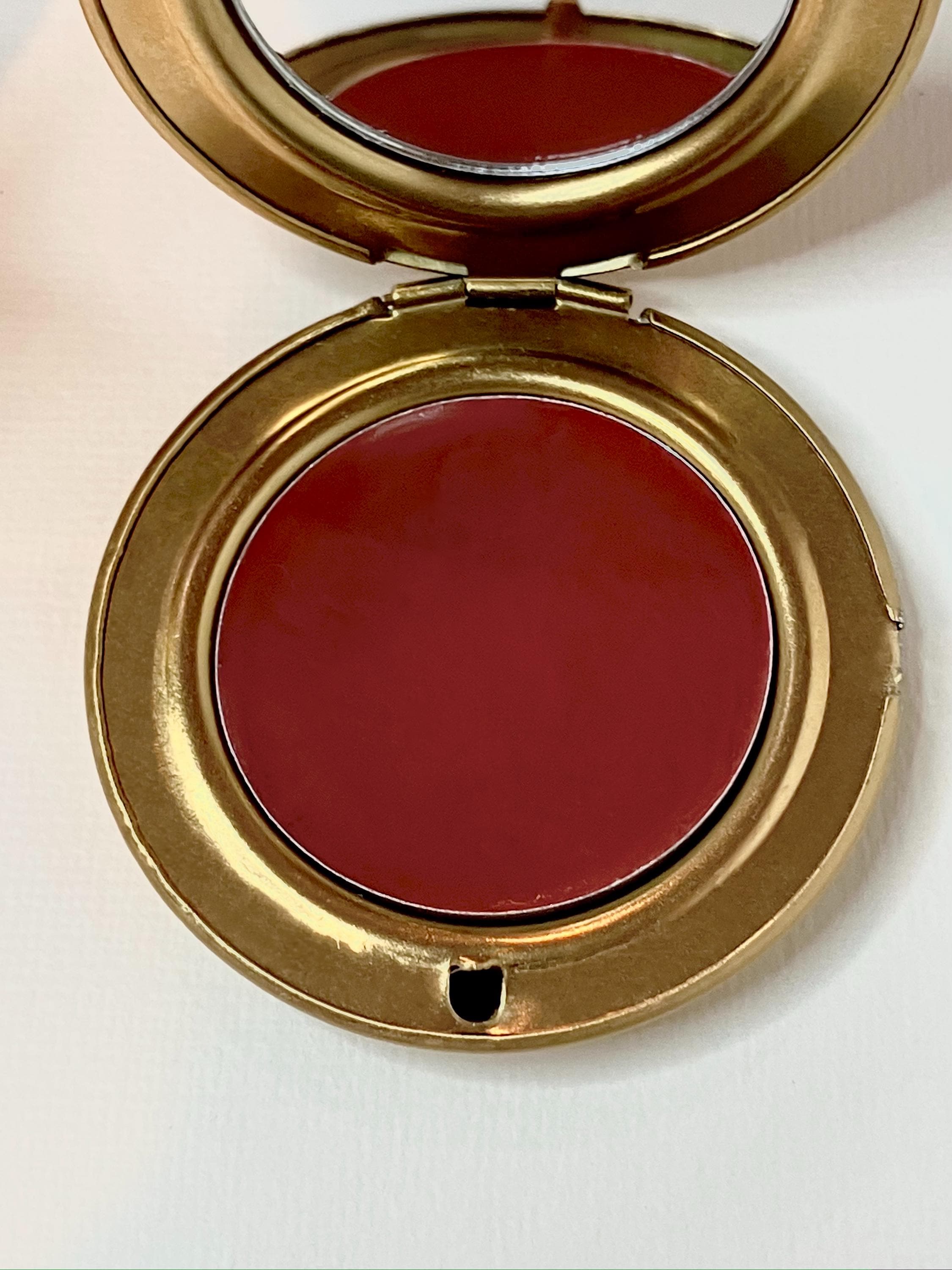 Crème Rouge Vintage Inspired Red Blush 