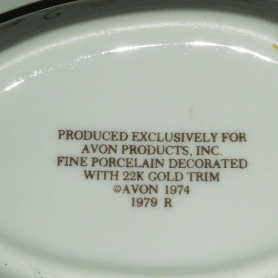 1979 Avon Egg shaped Trinket Dish with Butterflies - image 6