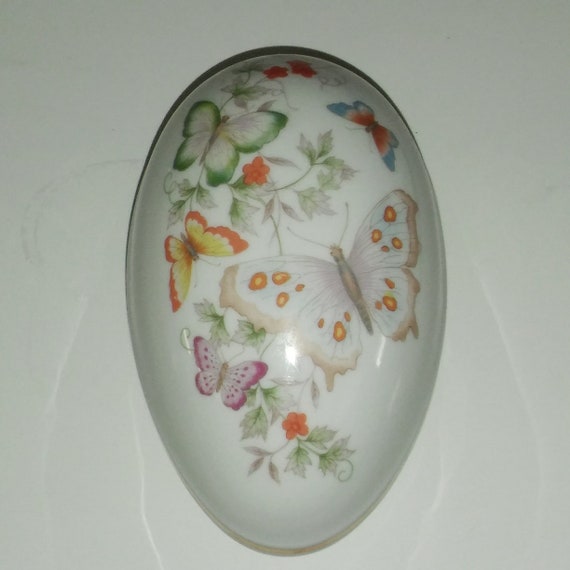 1979 Avon Egg shaped Trinket Dish with Butterflies - image 1