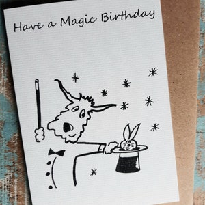 CARTE D’ANNIVERSAIRE MAGIC Salutations de chien Carte-animal carte-drôle -magicien