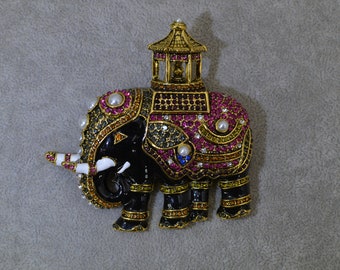 Vintage Jewelry Large Gold Black Elephant Brooch Pin Statement Runway Jewellery
