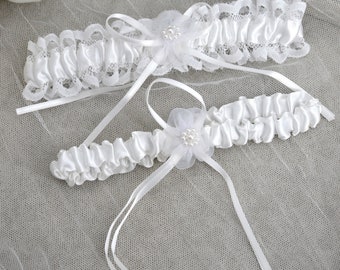 Lace Bridal Garter With Pearl Details Wedding Garter Set Bridal