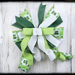 St. Patricks Day Bow, St. Patricks Lantern Bow, St. Patricks Wreath Bow, Mailbox Bow, Wired Ribbon Bow, Green St. Patricks Day Decor