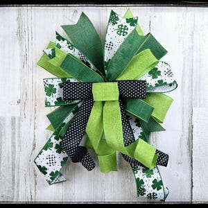 St. Patricks Day Bow, St. Patricks Lantern Bow, St. Patricks Wreath Bow, Mailbox Bow, Wired Ribbon Bow, Green St. Patricks Day Decor