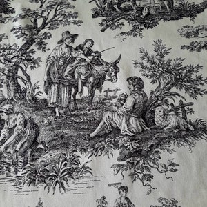 Toile de Jouy, Table runner, Linen table runner, 100% linen,table runner, French country rustic, shabby chic, handmade image 5