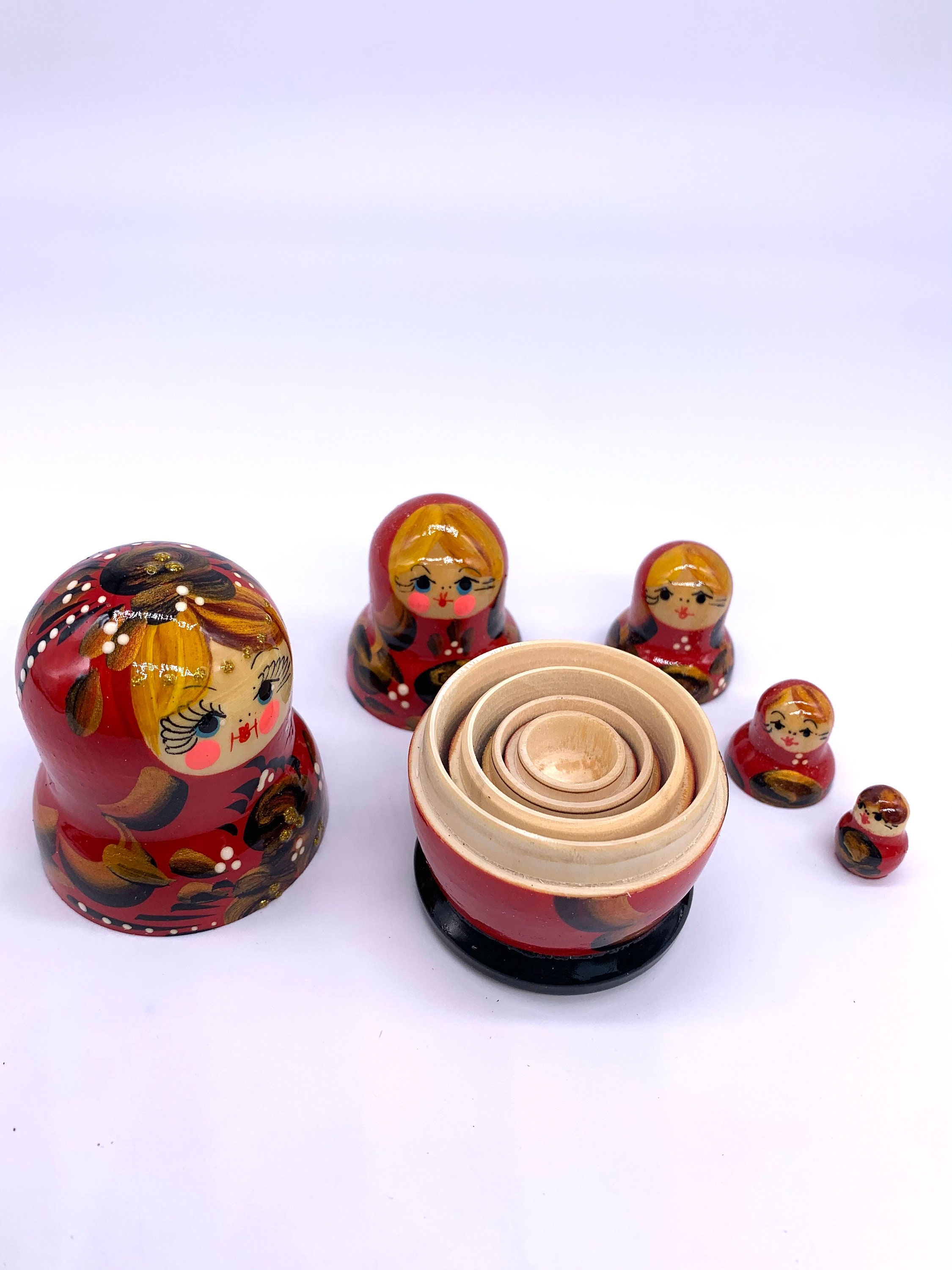 SunaOmni Russische Matrjoschka Puppen - 5-teilig, Holz, Wasserdicht | Süßes Schwarz-Weiß Design Für Kinder & Sammler