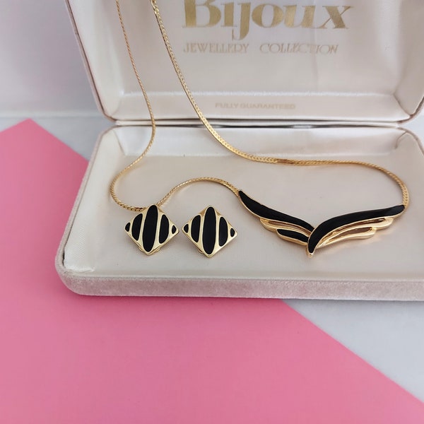 80s Retro Black and Gold Jewellery Set, Clip-On Earrings and Necklace in Gift Box, Vintage Bijoux Collection Accessories