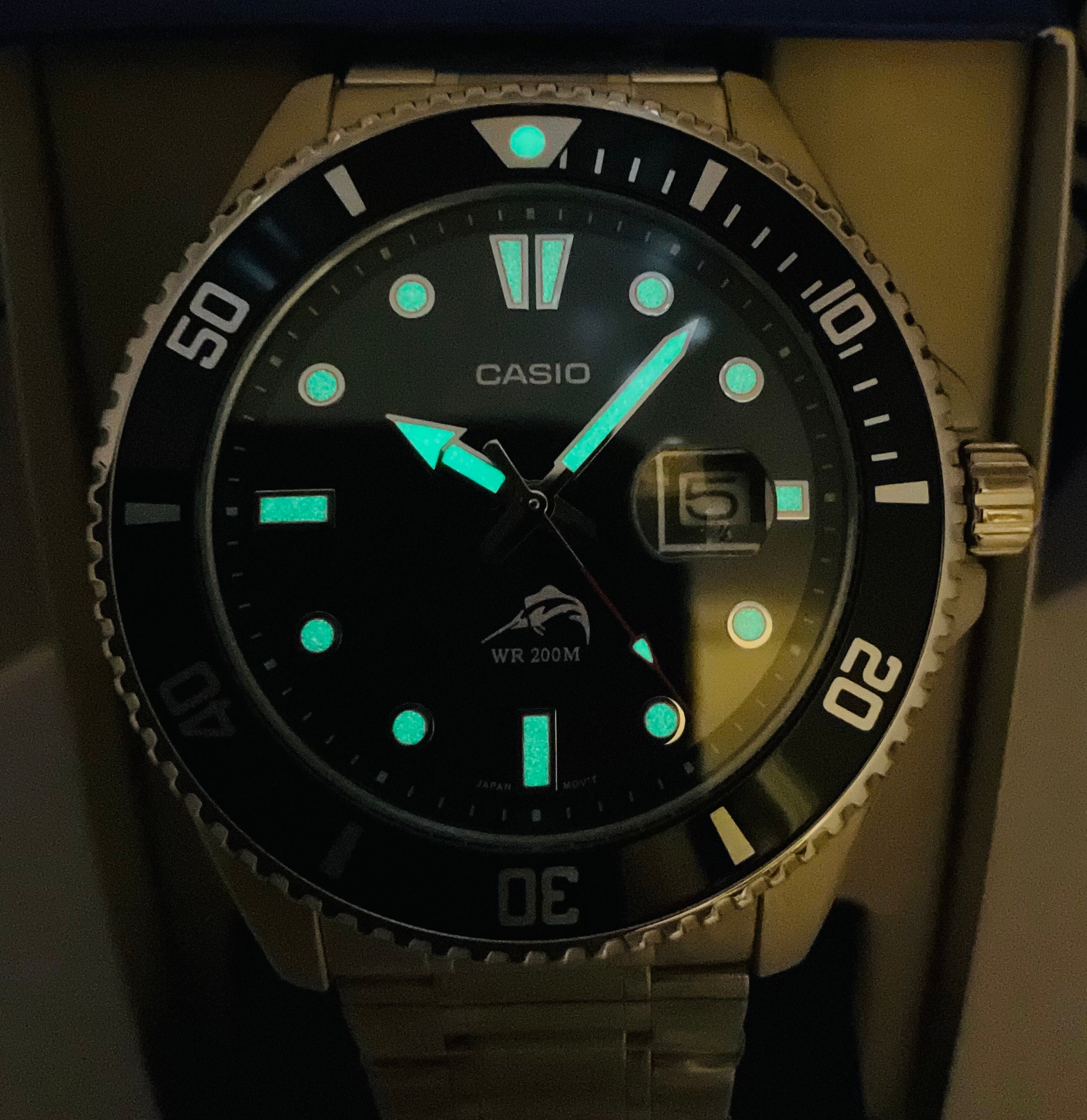 Casio MDV106-1AV, Duro, Custom Magnifier Window, S/steel Watch