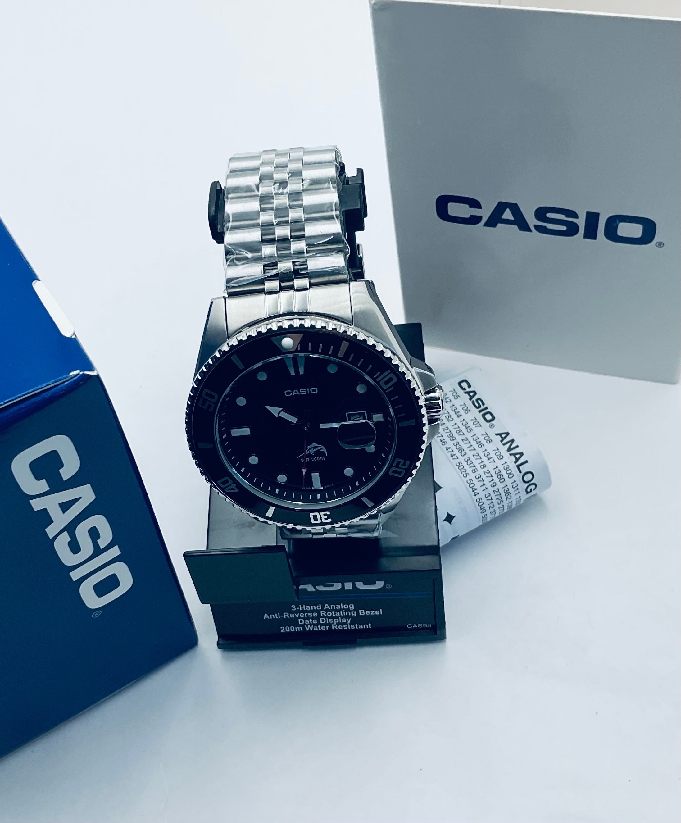Casio MDV106 1AV Duro Custom Magnifier Window s steel Watch 200 meter WR Custom Anti Reverse Bezel Jubilee Band