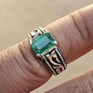 Natuurlijke smaragd ring smaragd geslepen levendige groene smaragd verlovingsring Zambiaanse smaragd handgemaakte echte 925 sterlingzilveren ring