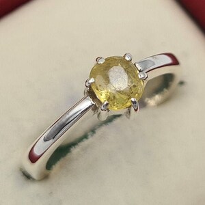 Womens sapphire ring yellow sapphire unheated untreated ceylon sapphire band birthstone ring real gemstone jewelry handmade silver gift ring