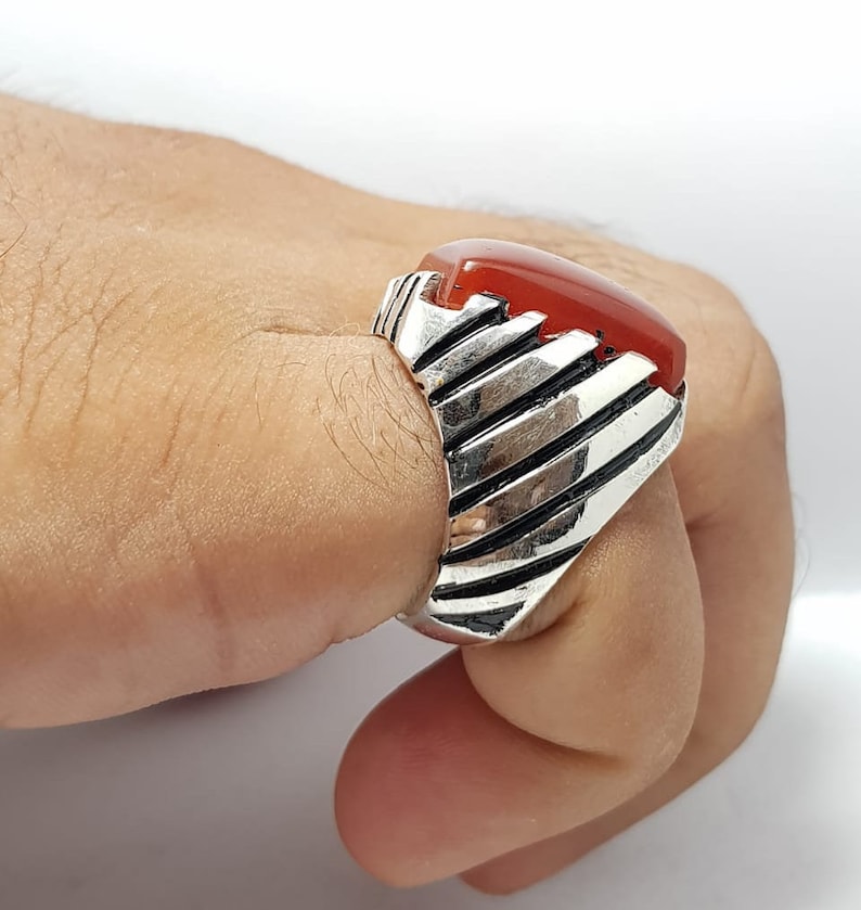 Men/'s Rectangular Silver Yemeni Aqeeq Akik Ring Carnelian Agate Ring Design Red Yamni Akik Ring Shifat Al Abad Handmade 925 Sterling Silver