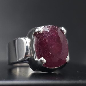Natural Afghanistan ruby ring for both men and women pigeon blood color